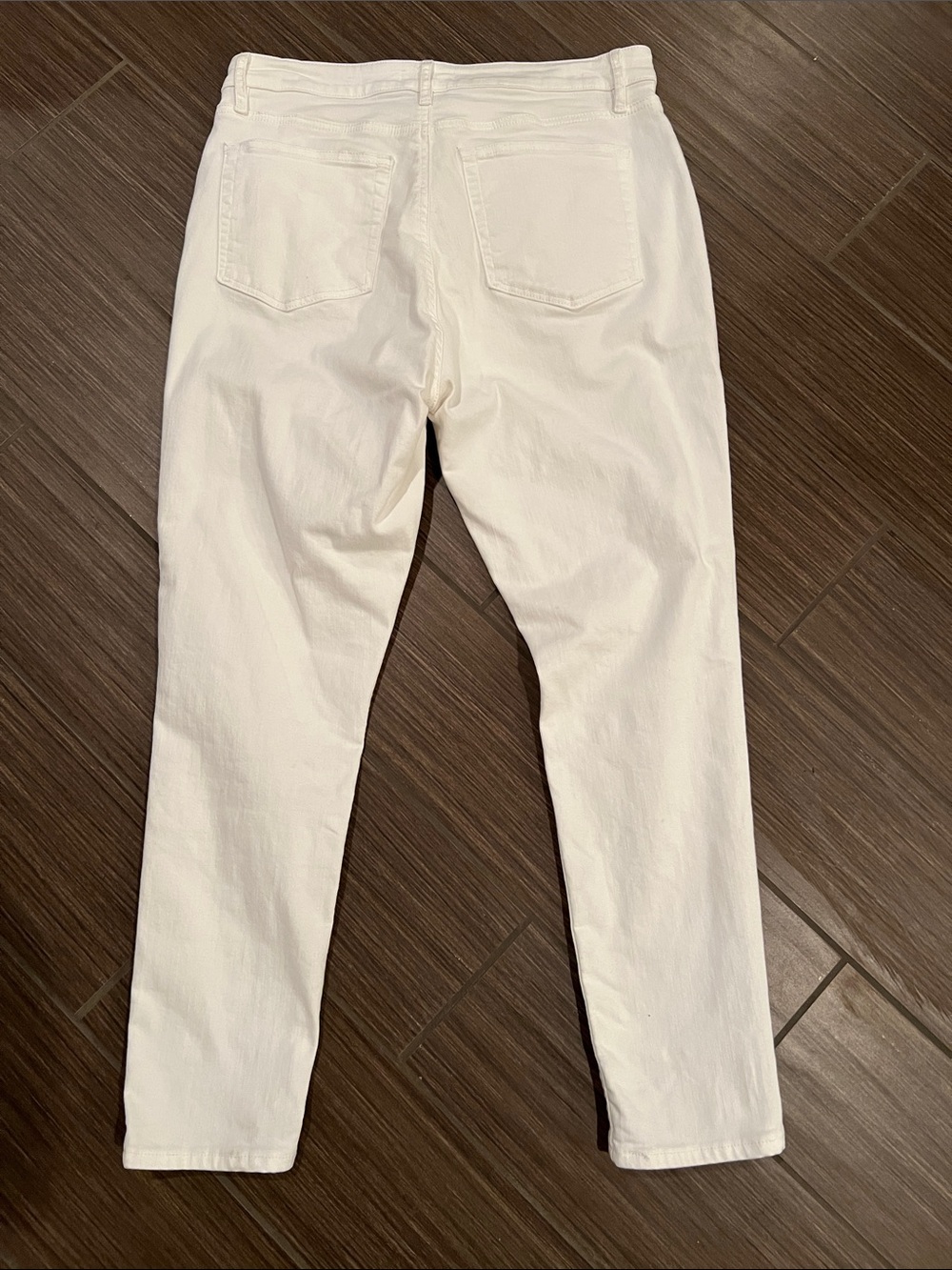 LOFT White The Curvy Skinny Jeans, sz 8 - Picture 3 of 4